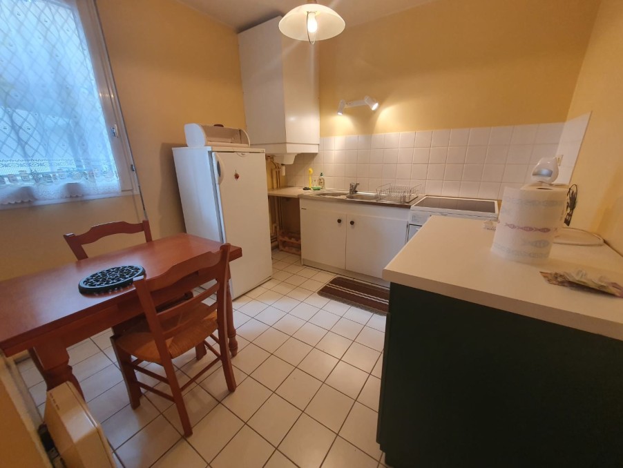 Appartement-T2-meublé-037-LaRiche-cuisine