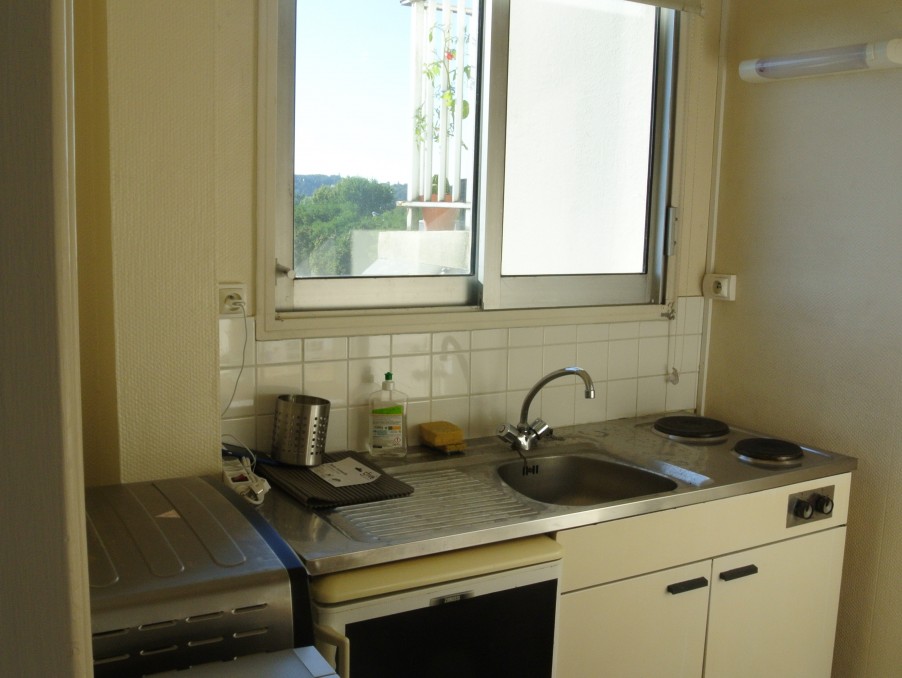 Appartement-studio-lariche-0358-cuisine